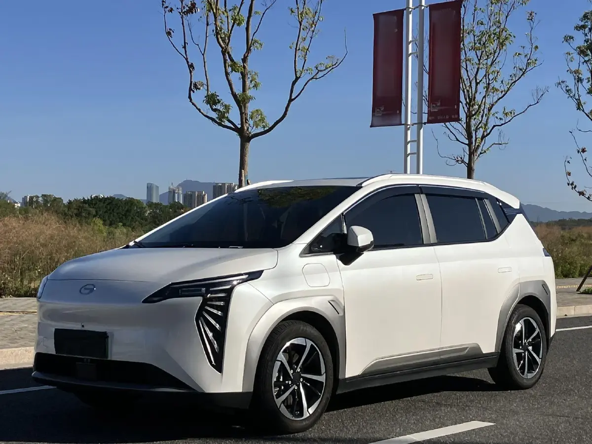 2023 Aion Y BEV 61.7KWH