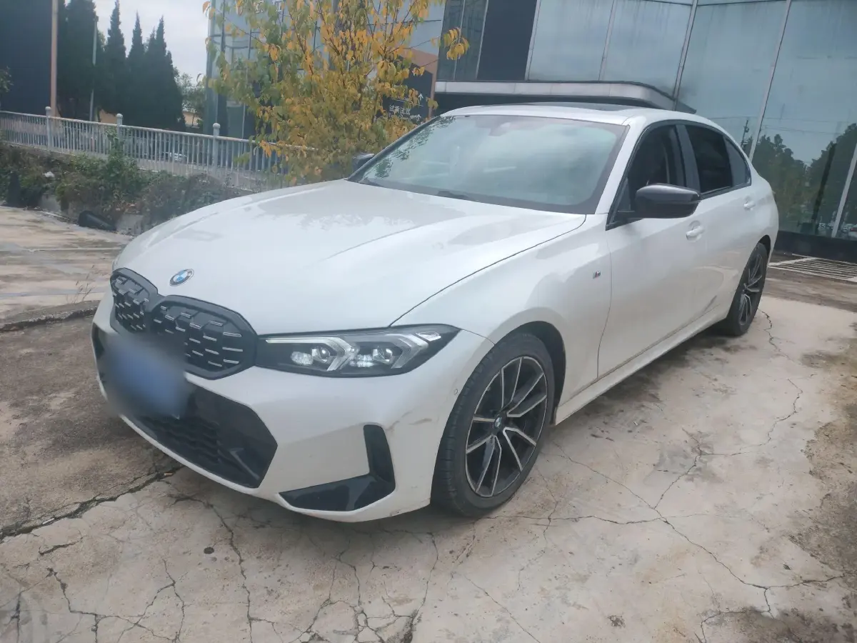 2024 BMW 3 Series 2.0T 184HP L4 8AT