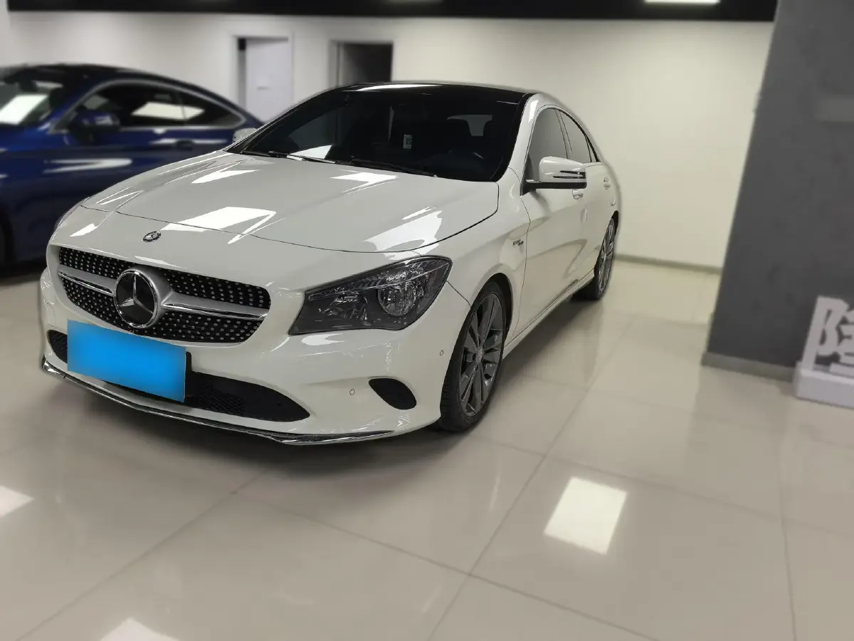 2017 Mercedes-Benz CLA Class 1.6T 156HP L4 7DCT