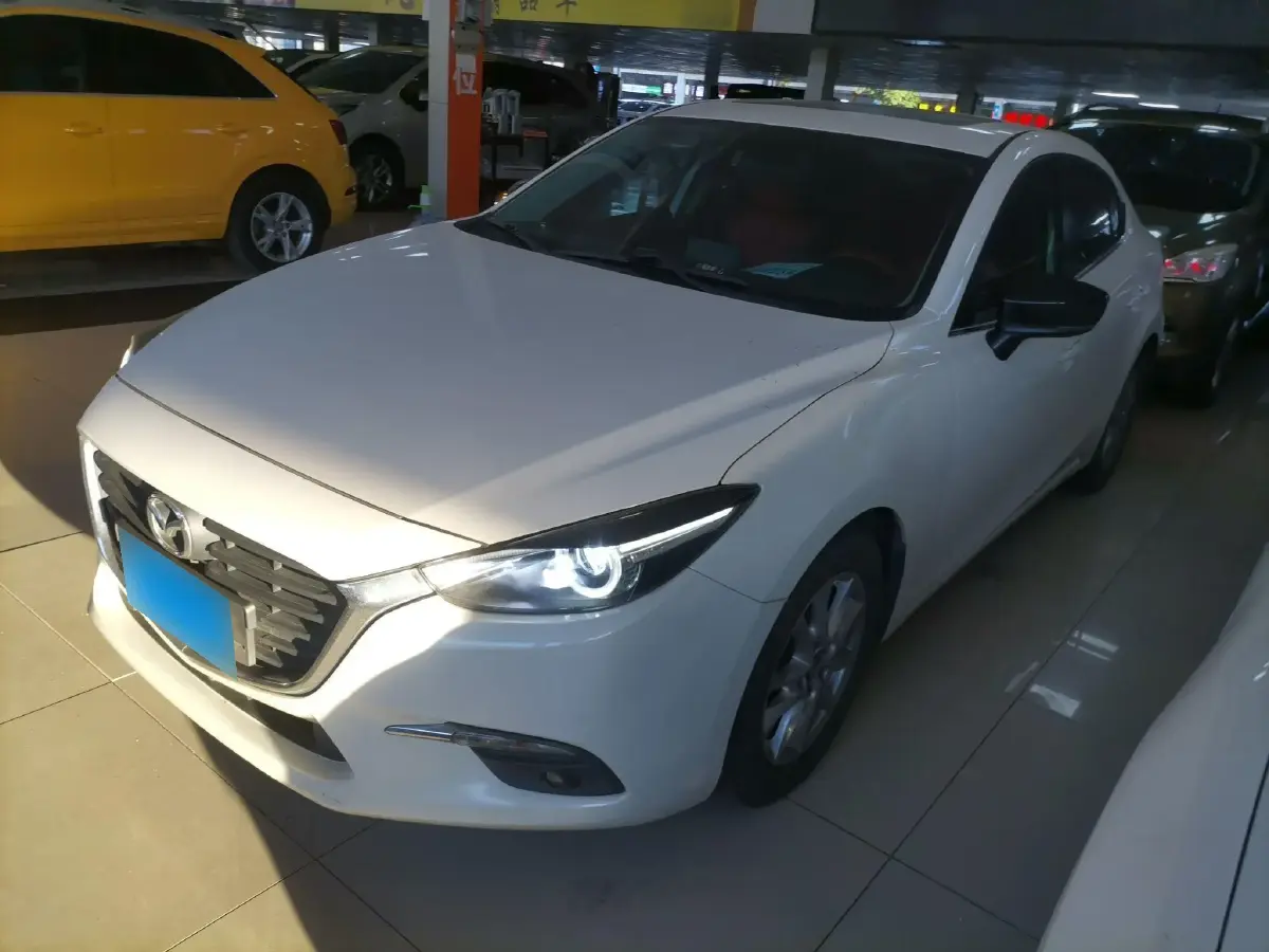 2017 Mazda 3 Axela 1.5L 117HP L4 6MT