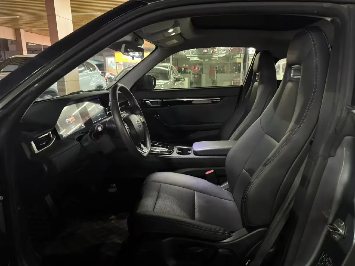 2019 Leapmotor S01 BEV 35.6KWH,autocango,china used car exporter,china ev exporter,chinese used car exporter,chinese used ev exporter