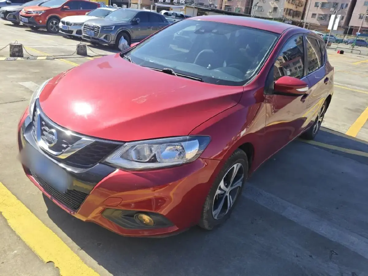 2016 Nissan Tiida 1.6L 126HP L4 CVT