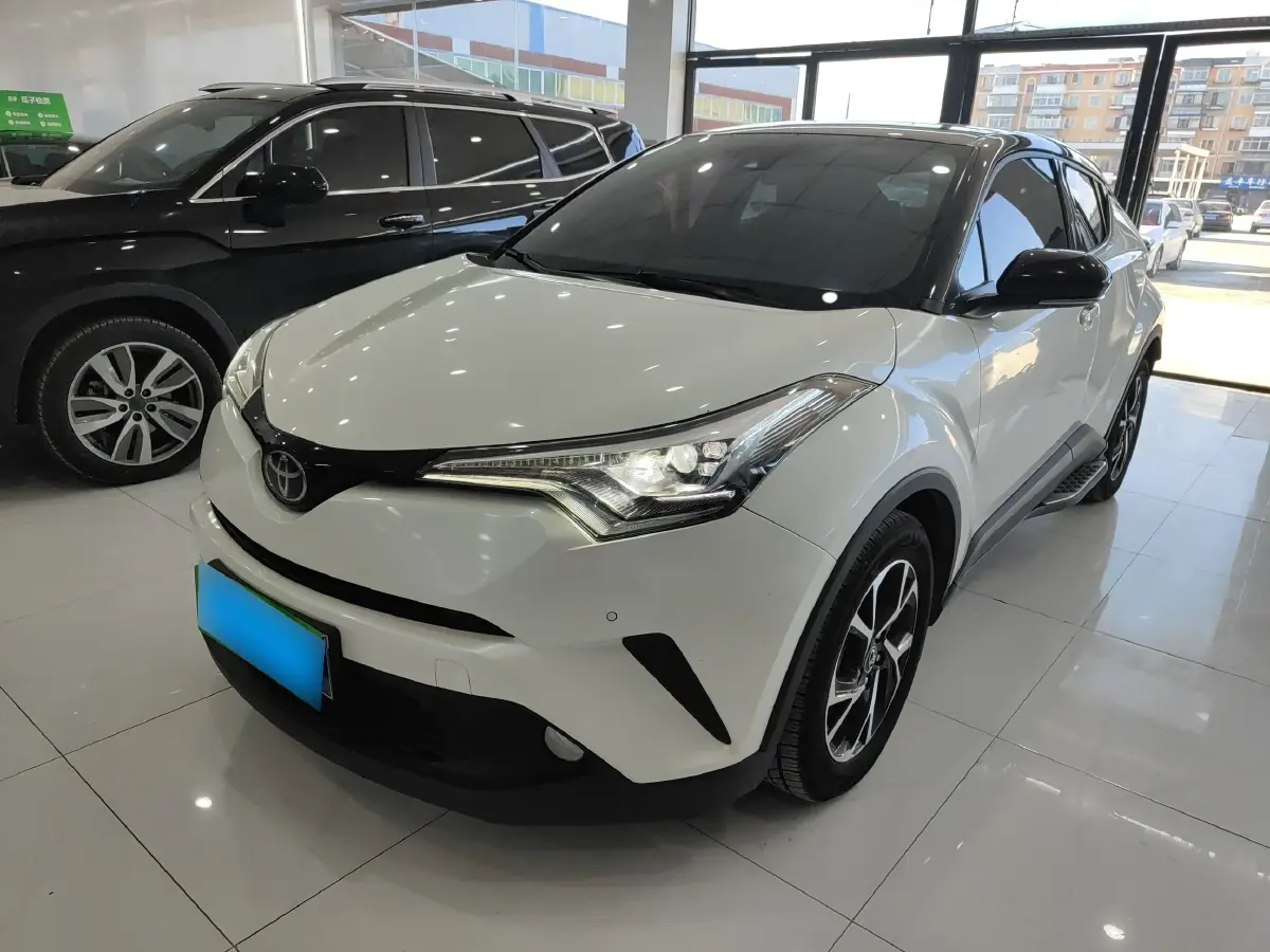2018 Toyota C-HR 2.0L 171HP L4 CVT