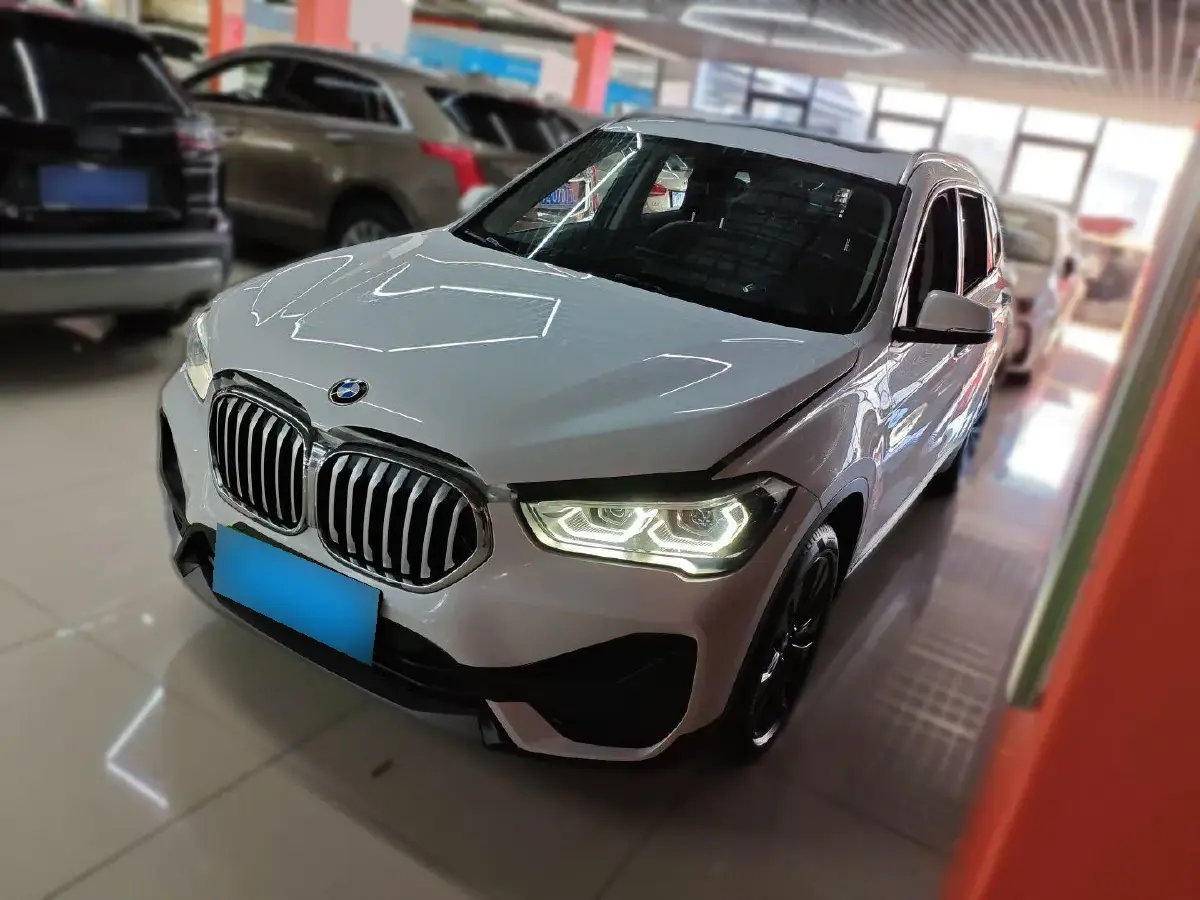 2021 BMW X1 1.5T 140HP L3 7DCT