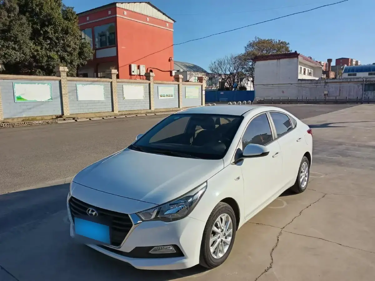 2016 Hyundai Verna 1.4L 100HP L4 6MT