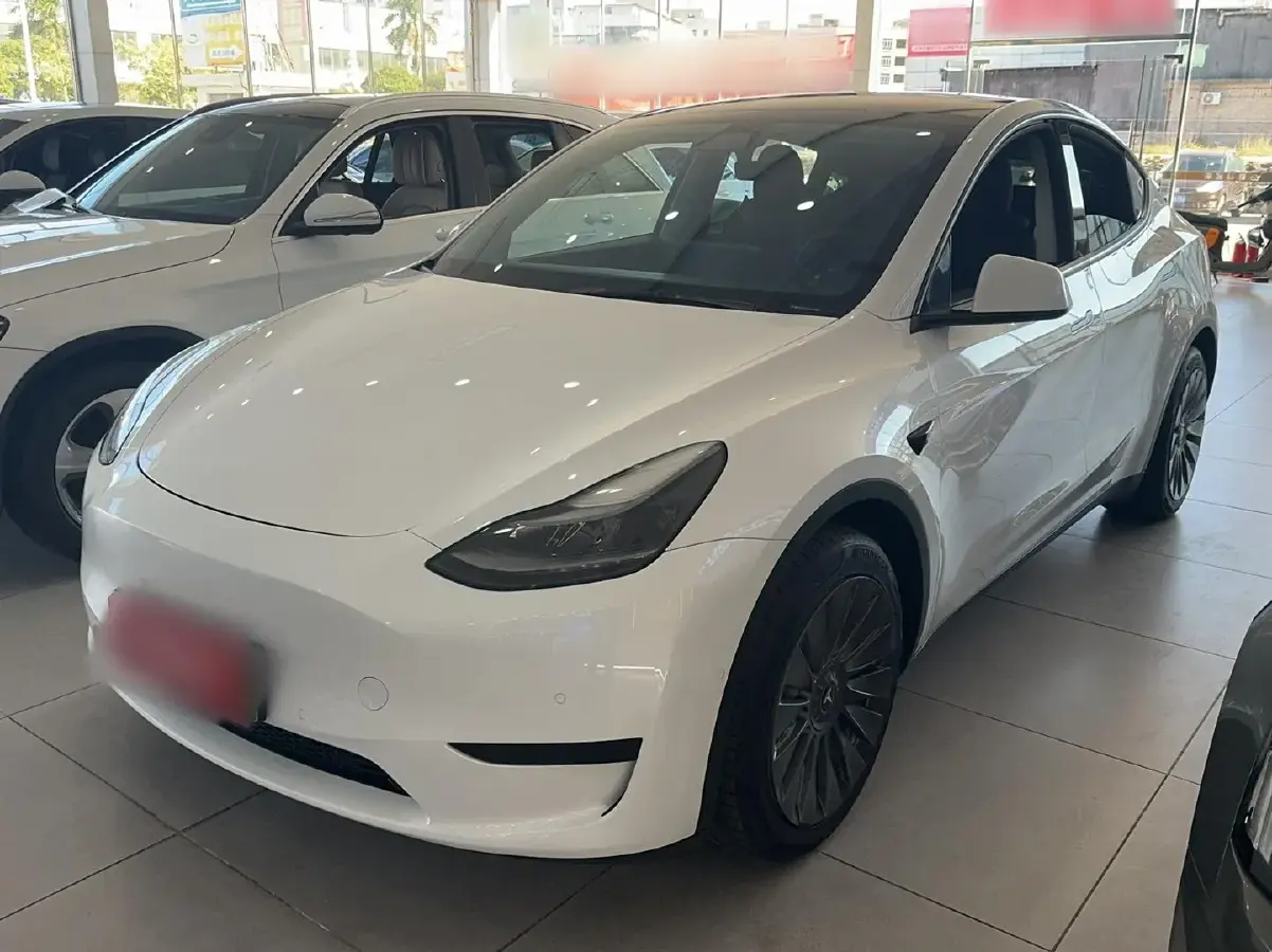 2022 Tesla Model Y BEV 60KWH