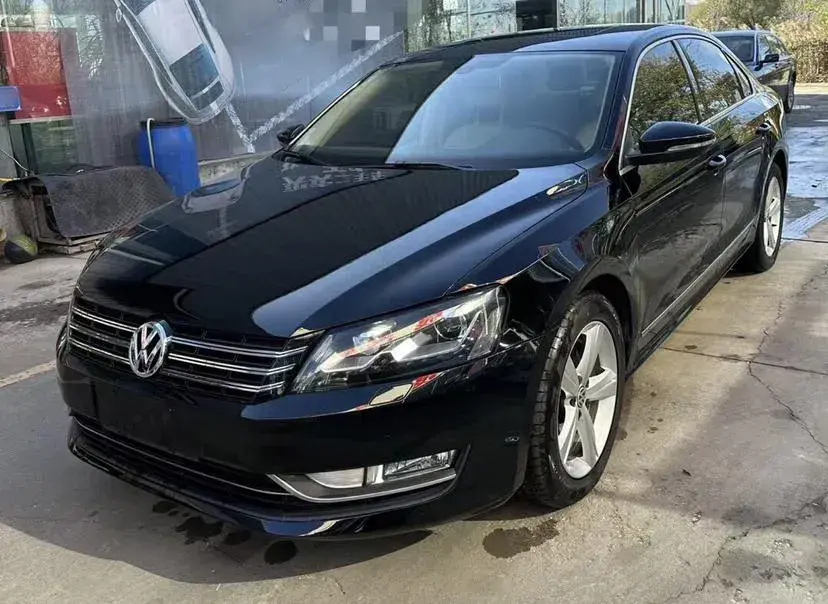 2013 Volkswagen Passat 2.0T 200HP L4 6DCT