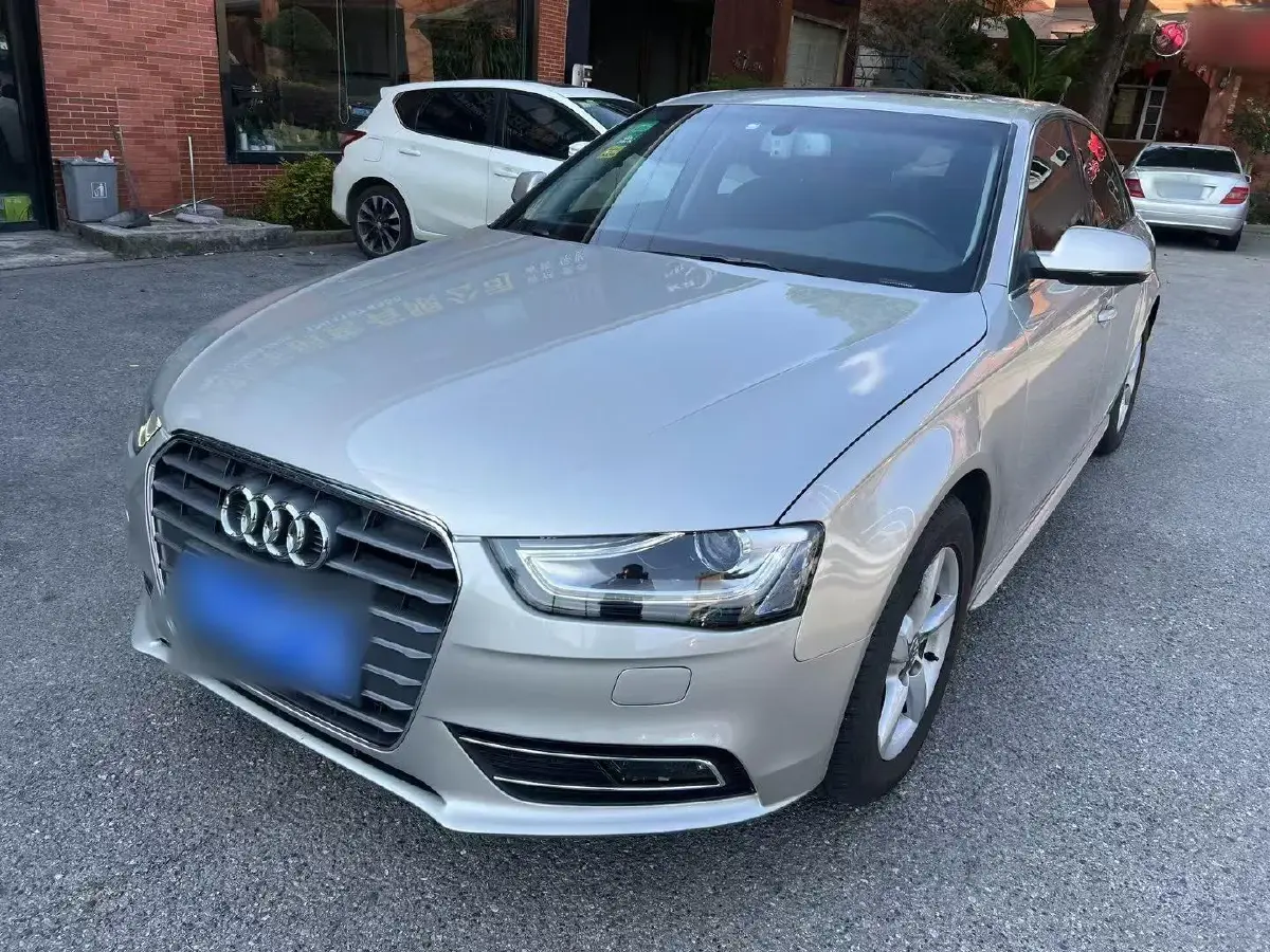 2016 Audi A4L 1.8T 160HP L4 CVT