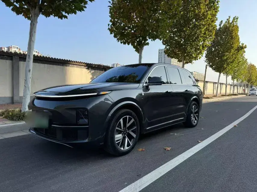 2023 Li L8 Range Extended 154HP REEV 40.9KWH