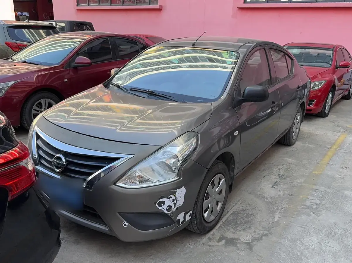 2015 Nissan Sunny 1.5L 112HP L4 5MT