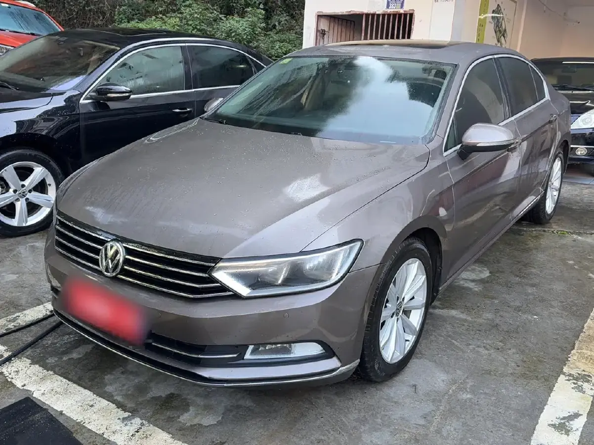 2017 Volkswagen Magotan 1.8T 180HP L4 7DCT