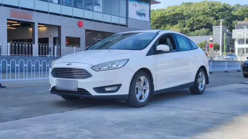 2017 Ford Focus 1.6L 125HP L4 6DCT