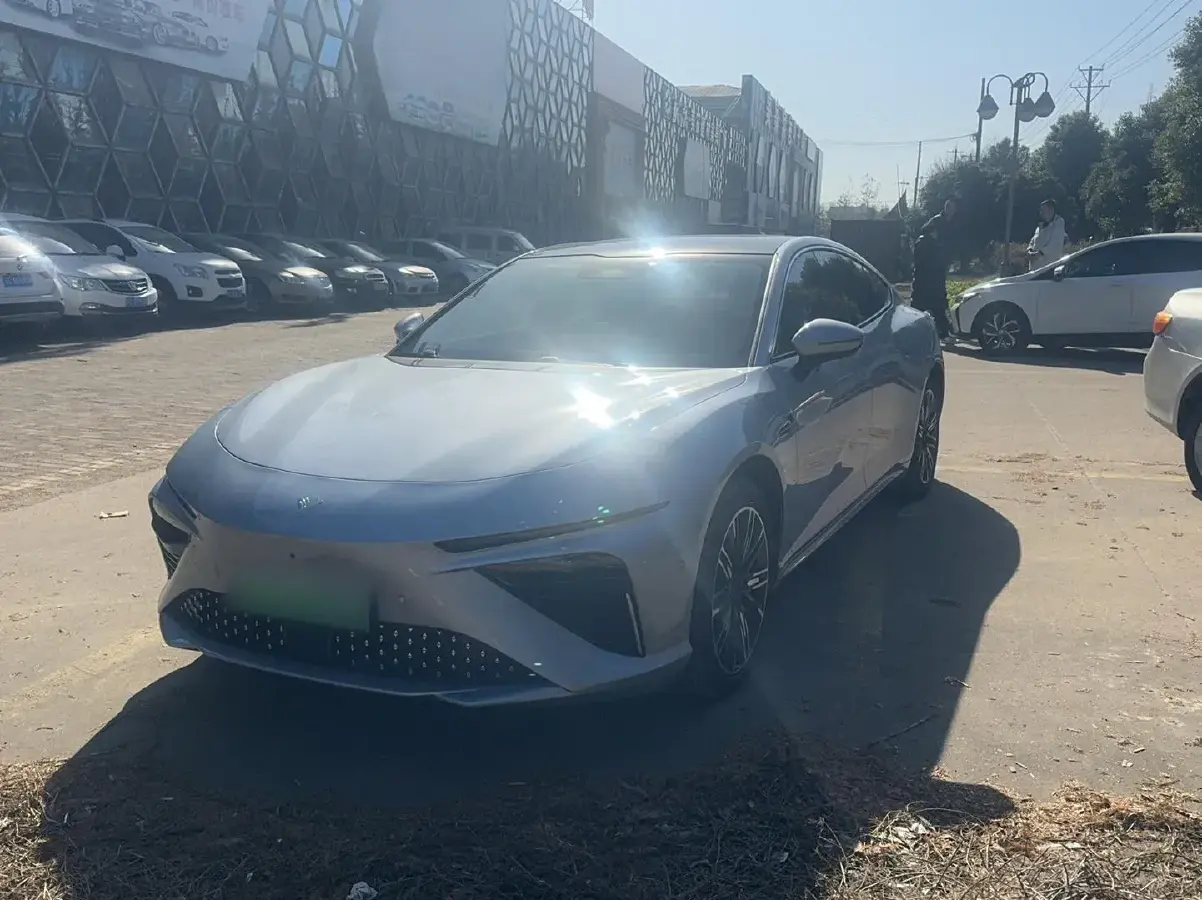 2022 Neta S Range Extended 231HP REEV 43.88KWH