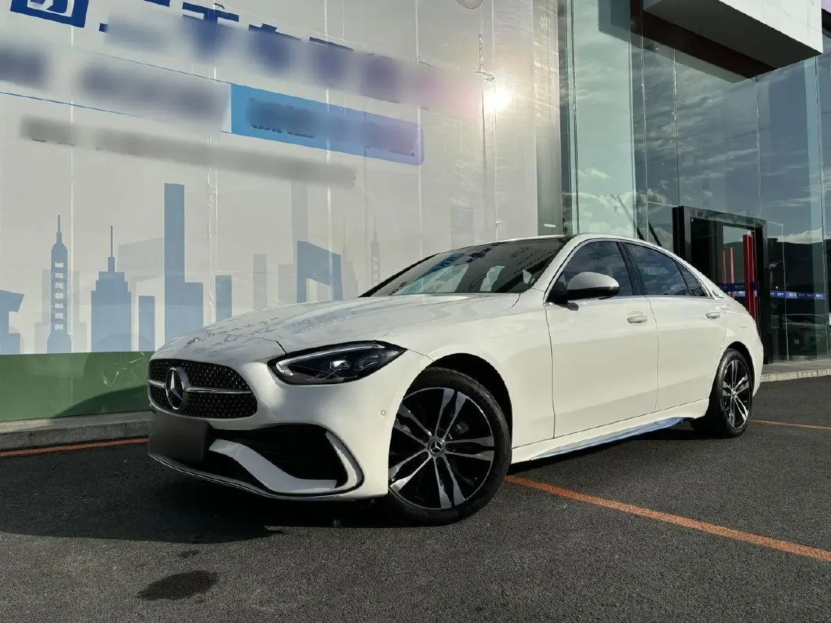 2024 Mercedes-Benz C Class 2.0T 204HP L4 9AT PHEV 25.4KWH