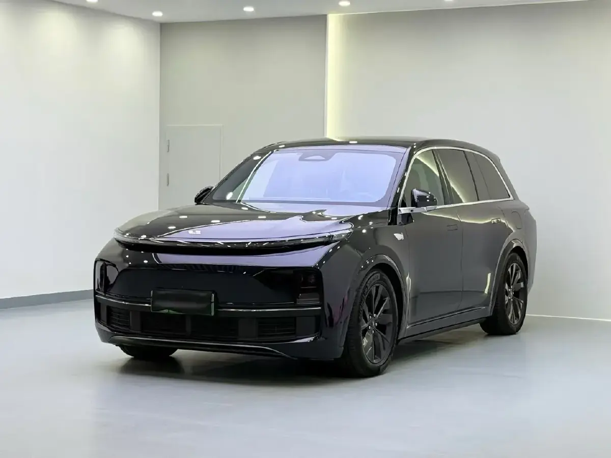 2023 Li L8 Range Extended 154HP REEV 40.9KWH