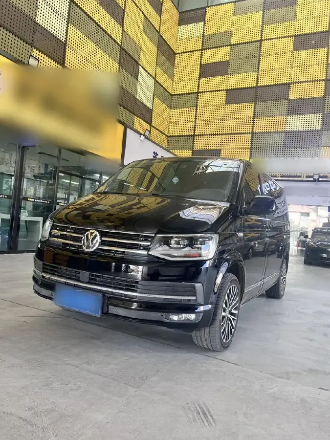 2019 Volkswagen Multivan 2.0T 204HP L4 7DCT