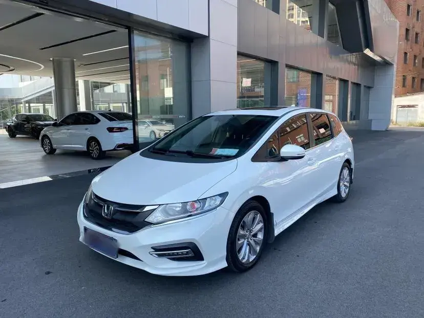 2017 Honda Jade 1.8L 141HP L4 5AT