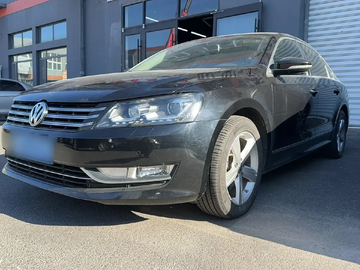 2013 Volkswagen Passat 1.8T 160HP L4 7DCT