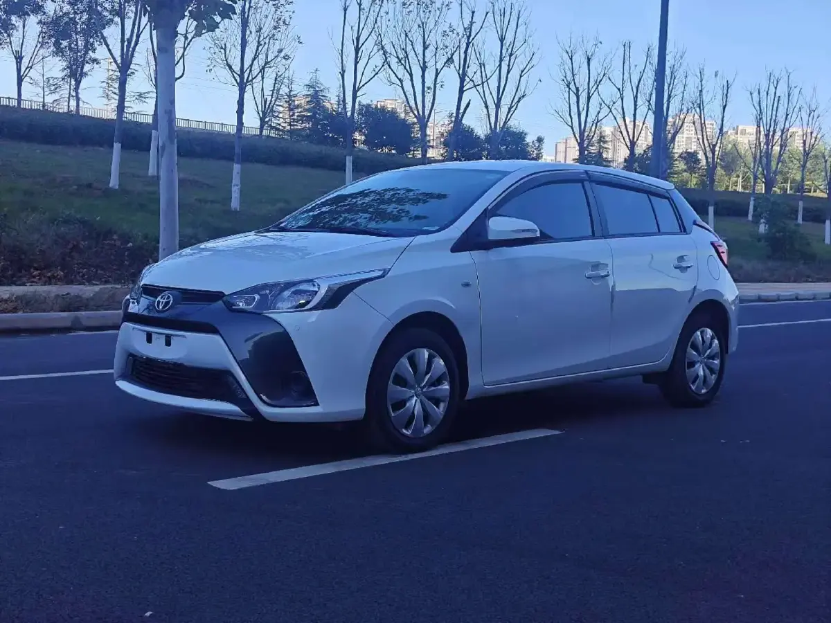 2019 Toyota Yaris L 1.5L 110HP L4 CVT