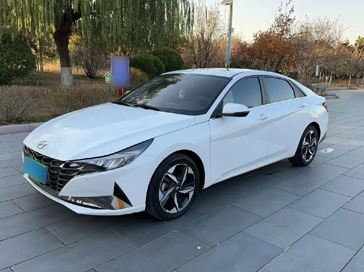 2021 Hyundai Elantra 1.5L 115HP L4 CVT