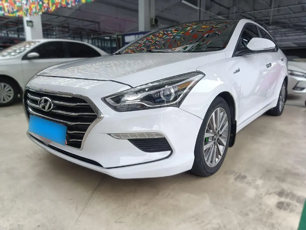 2017 Hyundai Mistra 1.6T 175HP L4 7DCT