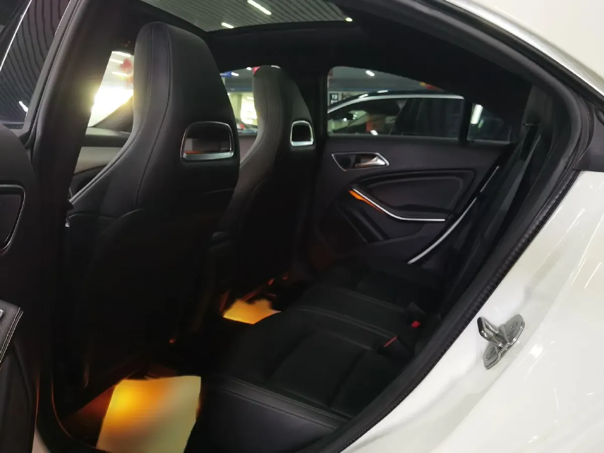 2018 Mercedes-Benz CLA Class 1.6T 156HP L4 7DCT,autocango,china used car exporter,china ev exporter,chinese used car exporter,chinese used ev exporter