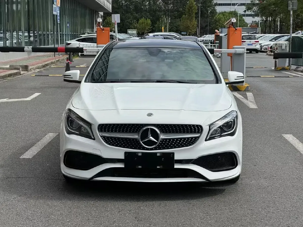 2018 Mercedes-Benz CLA Class 1.6T 156HP L4 7DCT,autocango,china used car exporter,china ev exporter,chinese used car exporter,chinese used ev exporter