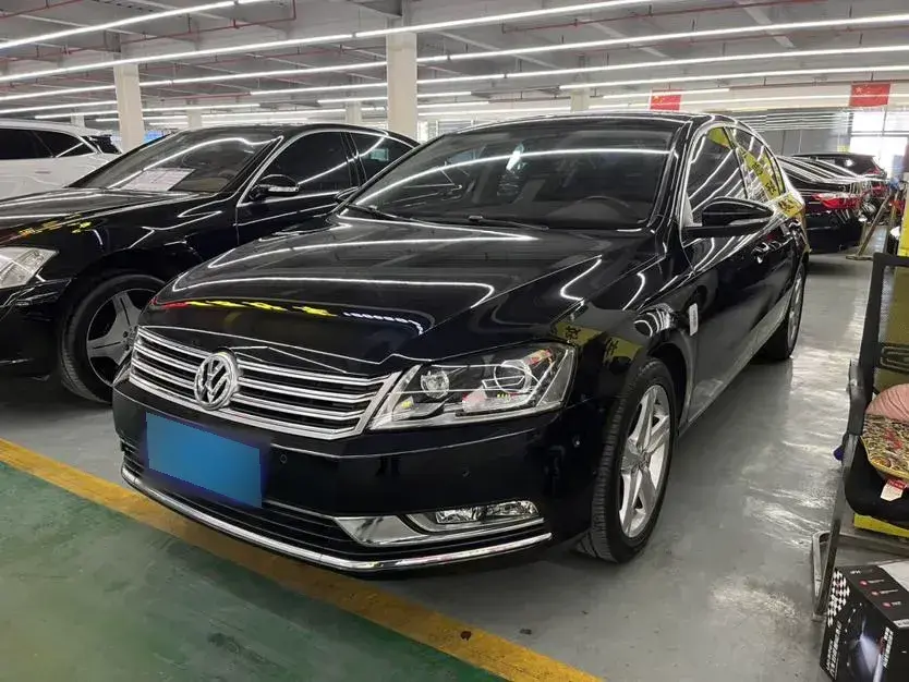 2015 Volkswagen Magotan 2.0T 200HP L4 6DCT