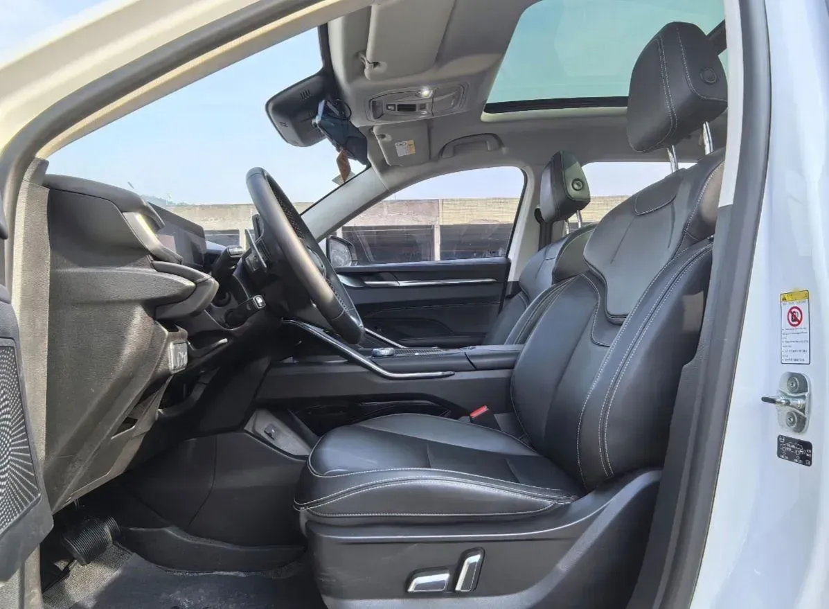 2021 Haval H6 1.5T 169HP L4 7DCT,autocango,china used car exporter,china ev exporter,chinese used car exporter,chinese used ev exporter