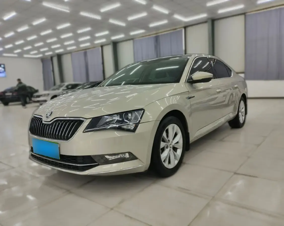 2018 Skoda Superb 1.4T 150HP L4 7DCT