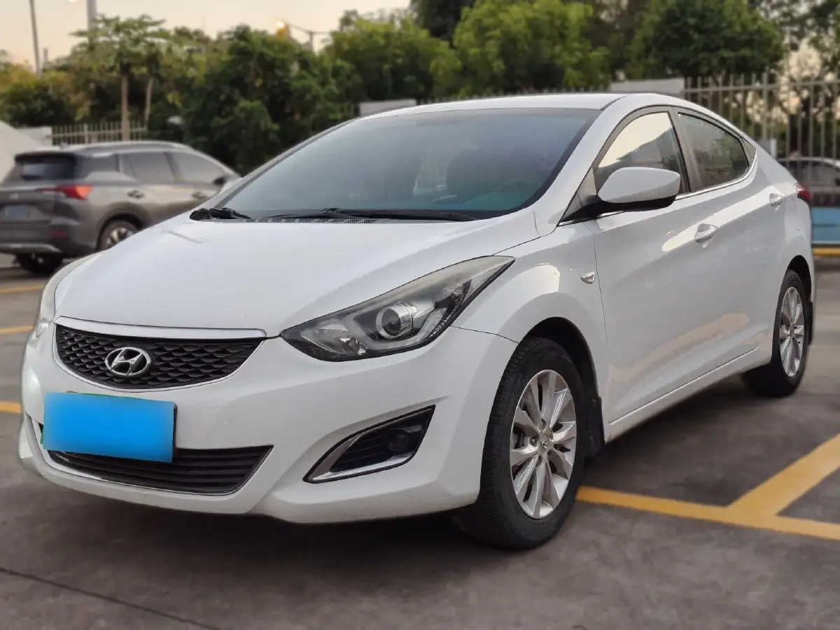 2016 Hyundai Elantra 1.6L 128HP L4 6AT