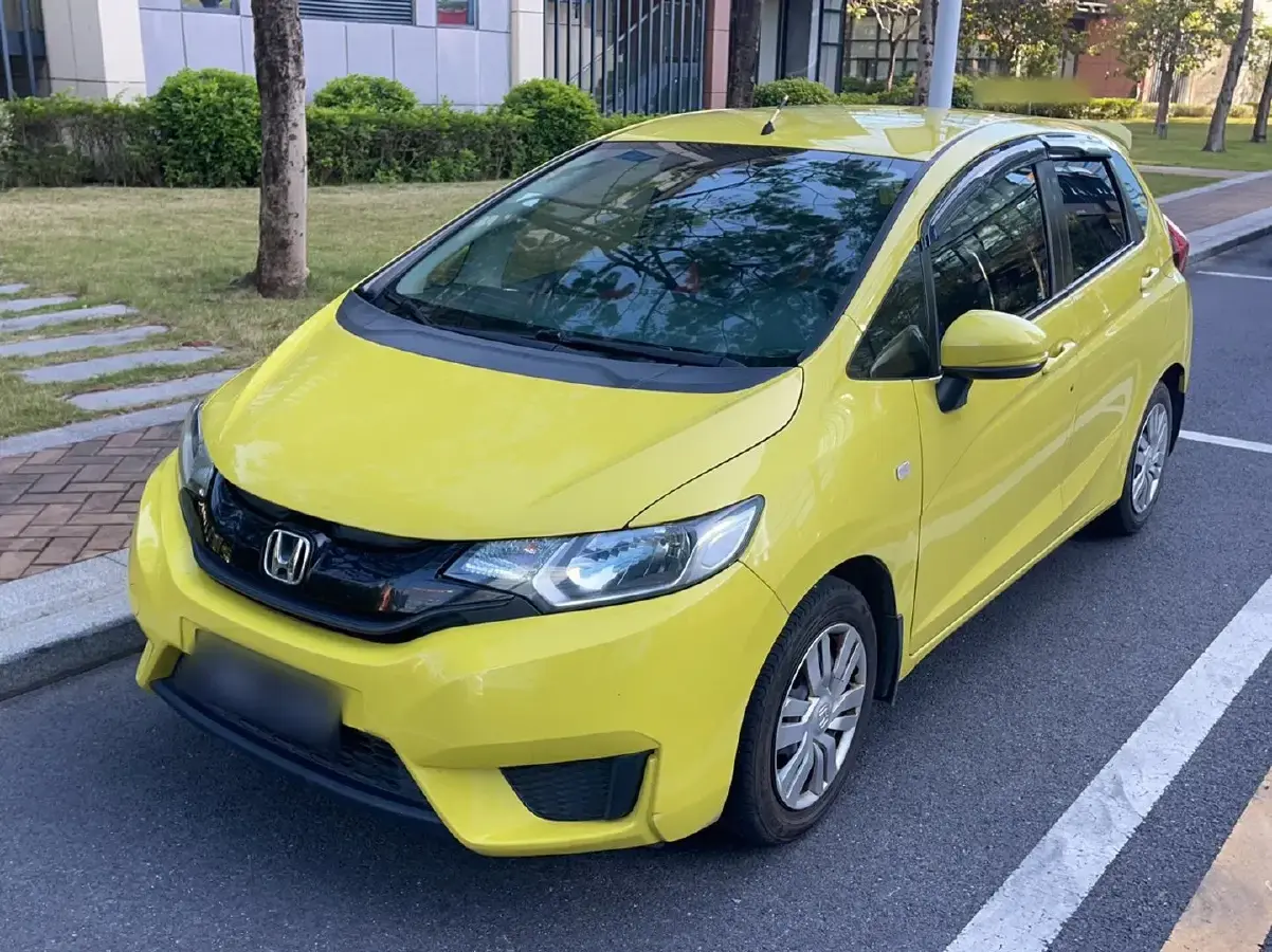 2016 Honda Fit 1.5L 131HP L4 CVT