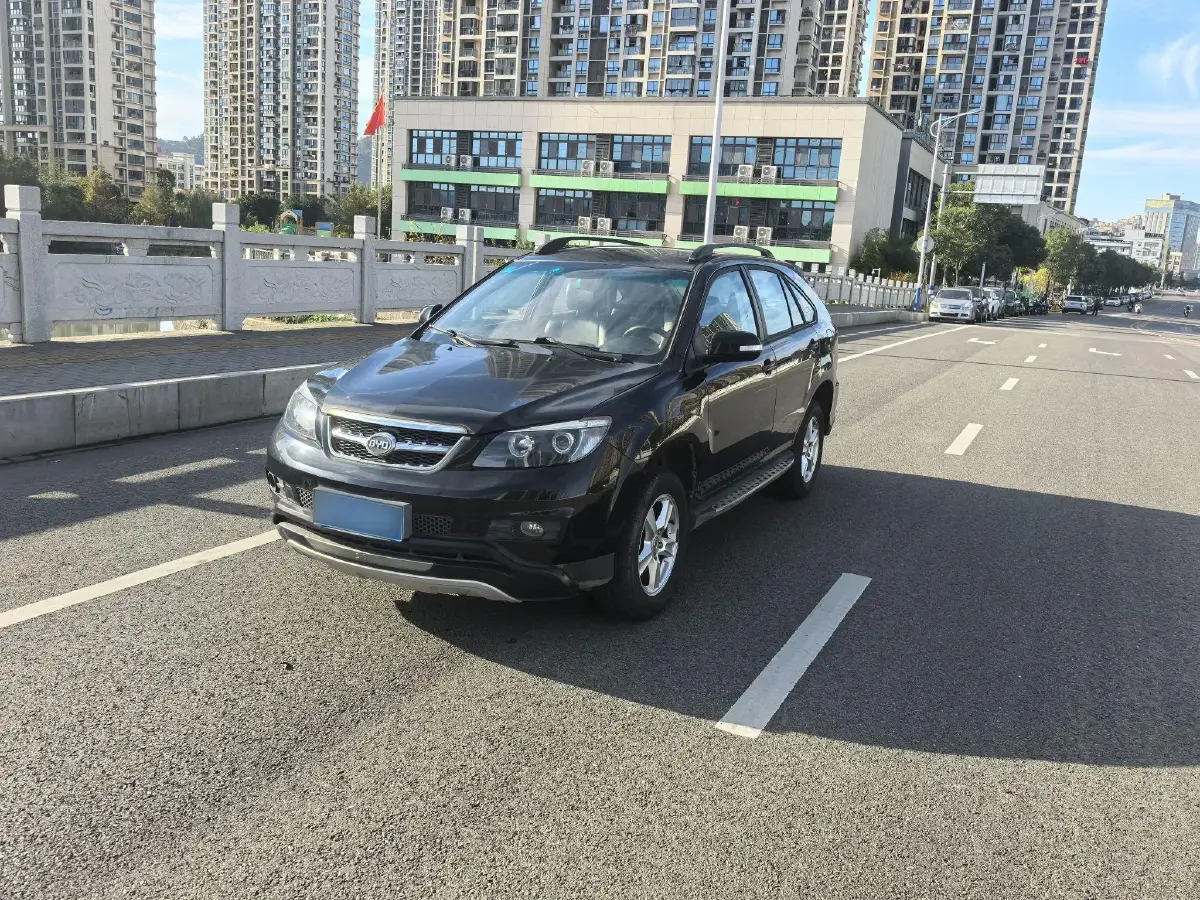 2014 BYD S6 2.0L 140HP L4 5MT