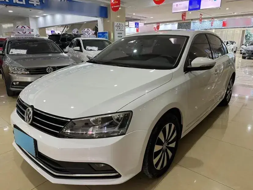 2018 Volkswagen Sagitar 1.4T 150HP L4 7DCT