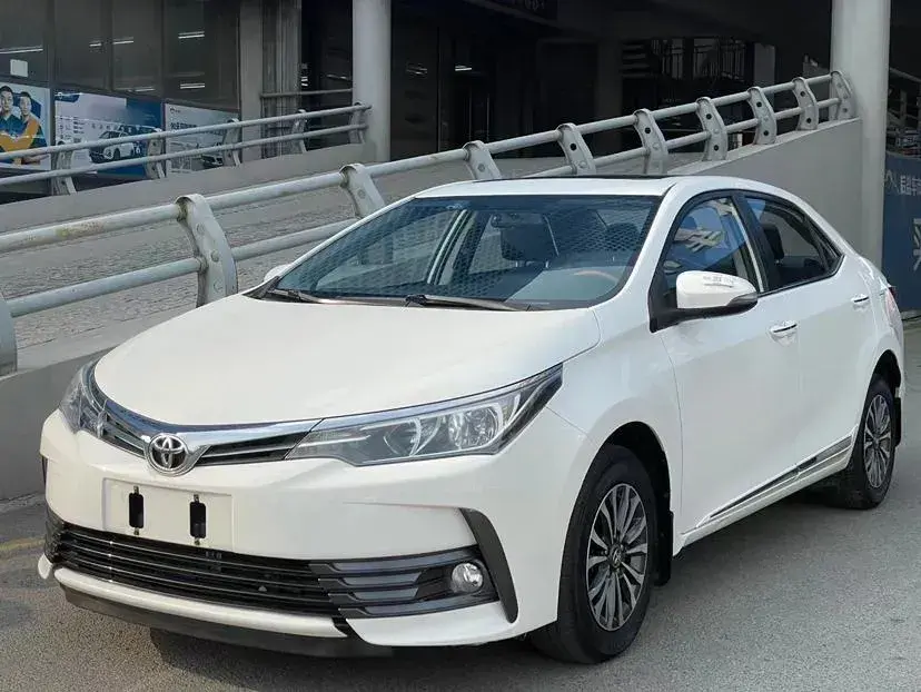 2017 Toyota Corolla 1.2T 116HP L4 CVT