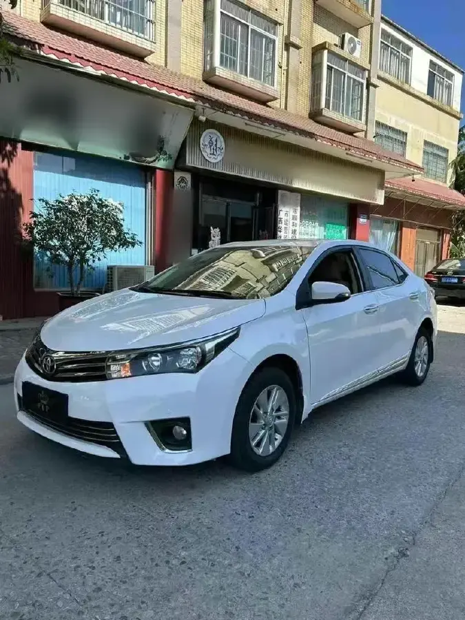 2014 Toyota Corolla 1.6L 122HP L4 CVT