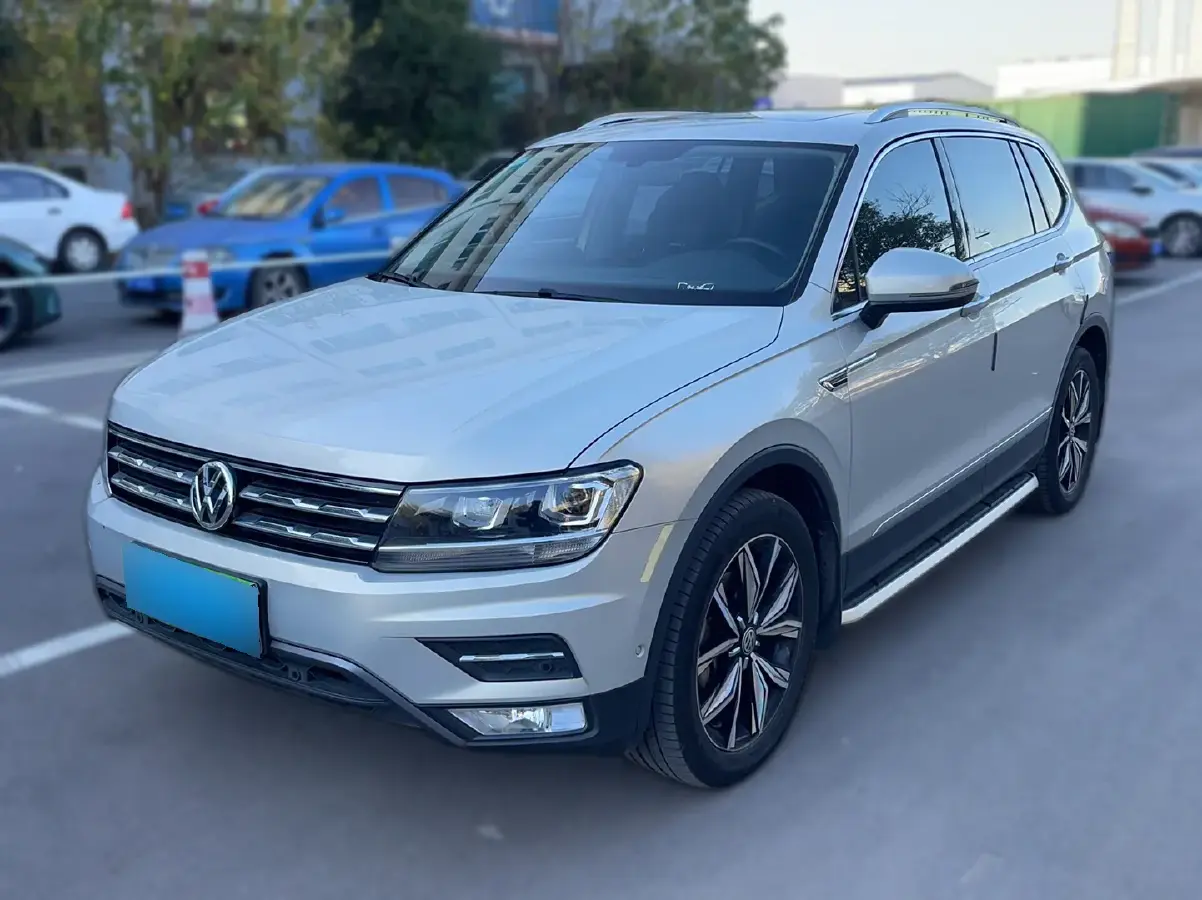 2020 Volkswagen Tiguan L 2.0T 186HP L4 7DCT