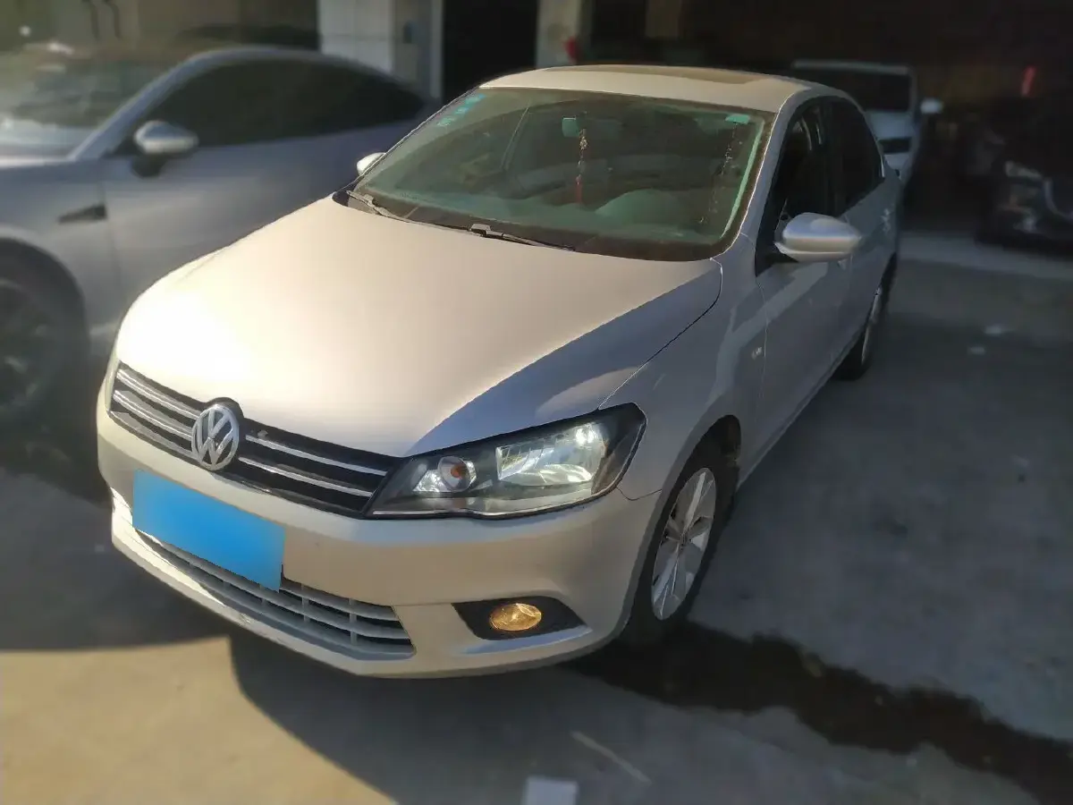 2015 Volkswagen Jetta 1.6L 110HP L4 6AT