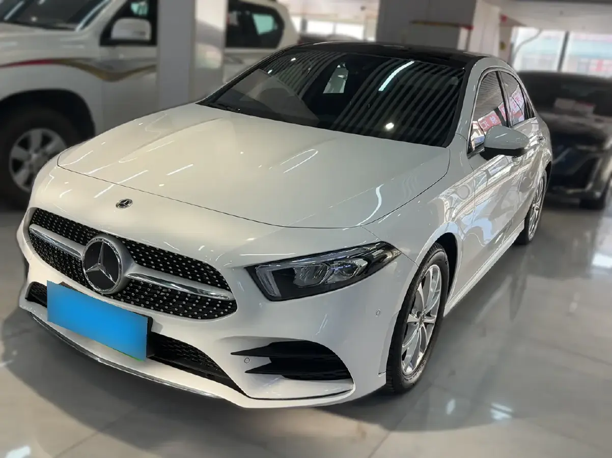 2021 Mercedes-Benz A Class 1.3T 163HP L4 7DCT