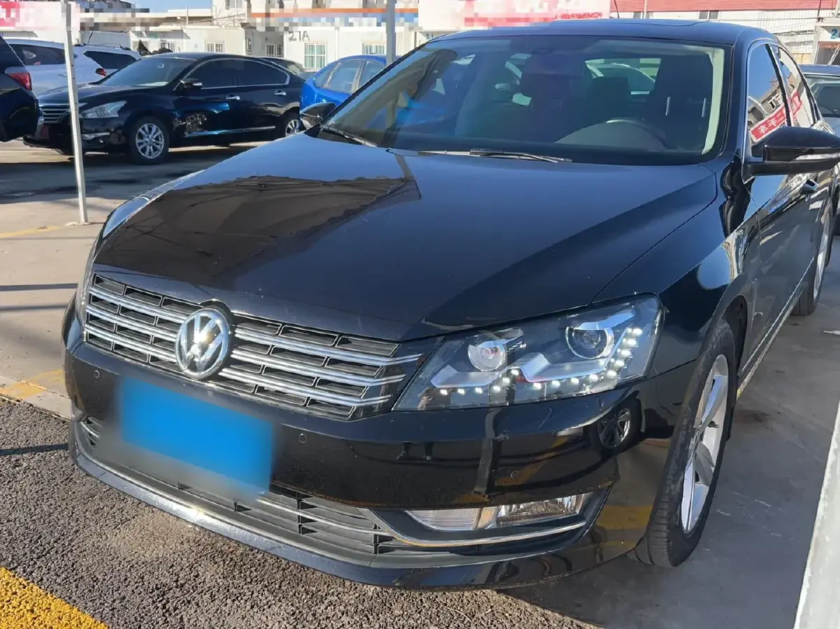 2013 Volkswagen Passat 1.8T 160HP L4 7DCT