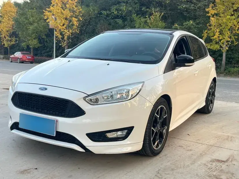 2017 Ford Focus 1.5T 181HP L4 6AT