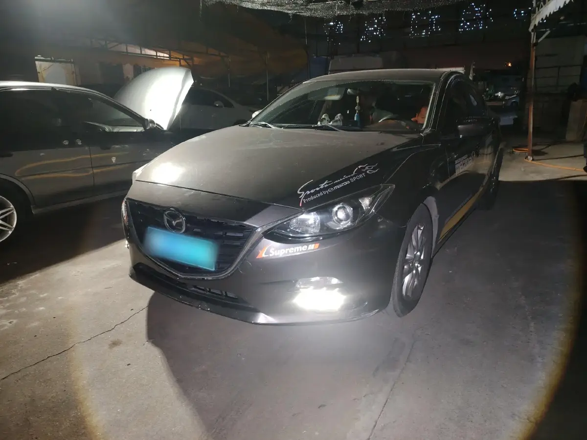 2014 Mazda 3 Axela 1.5L 117HP L4 6AT