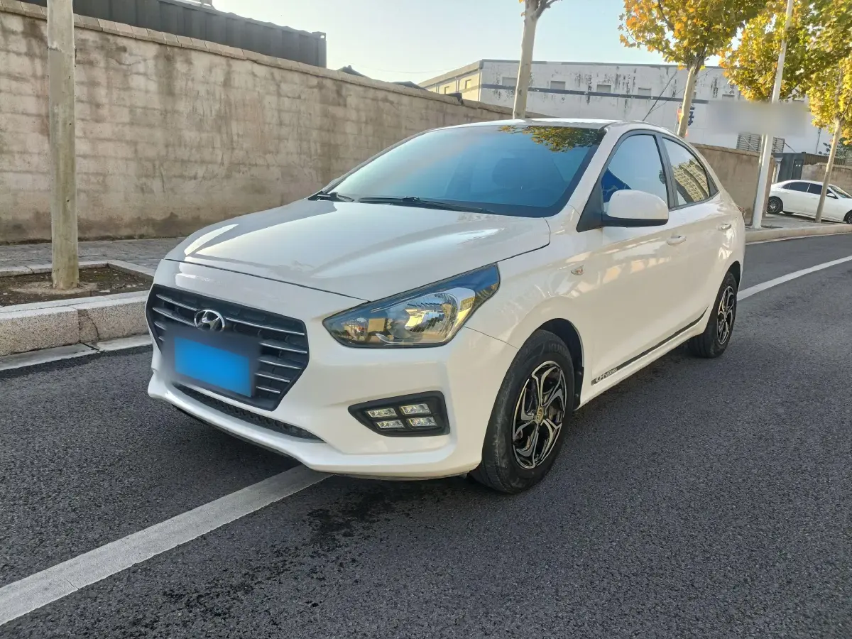 2020 Hyundai Reina 1.4L 95HP L4 5MT