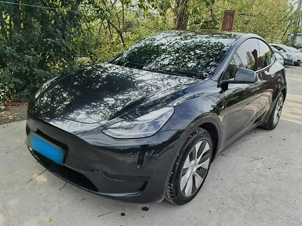 2022 Tesla Model Y BEV 60KWH
