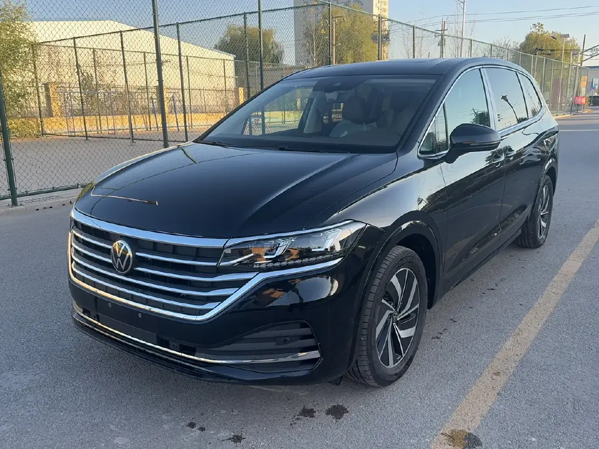 2024 Volkswagen Viloran 2.0T 220HP L4 7DCT