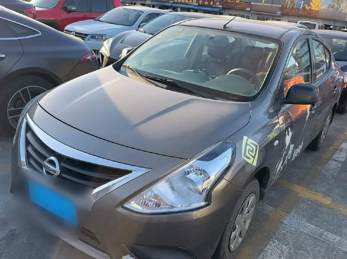 2015 Nissan Sunny 1.5L 112HP L4 5MT