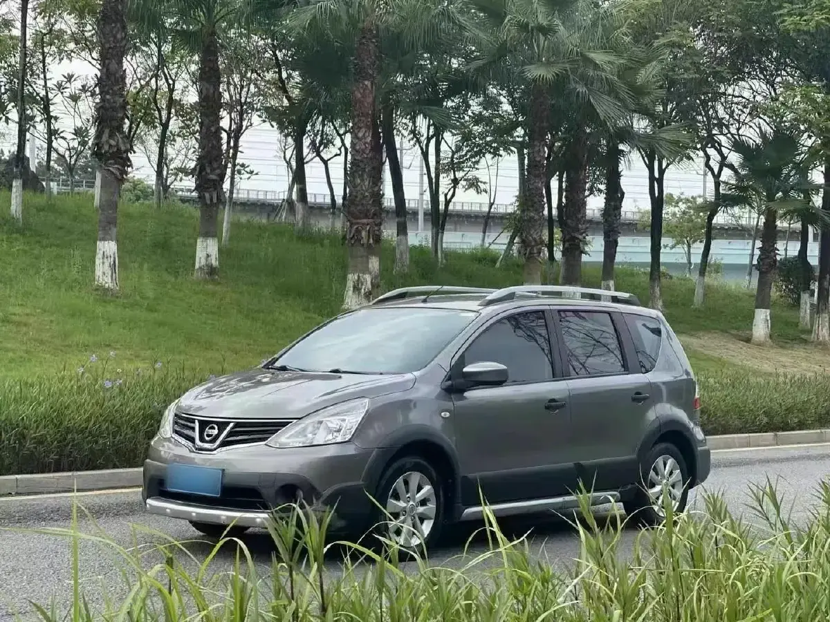 2013 Nissan Livina 1.6L 124HP L4 CVT