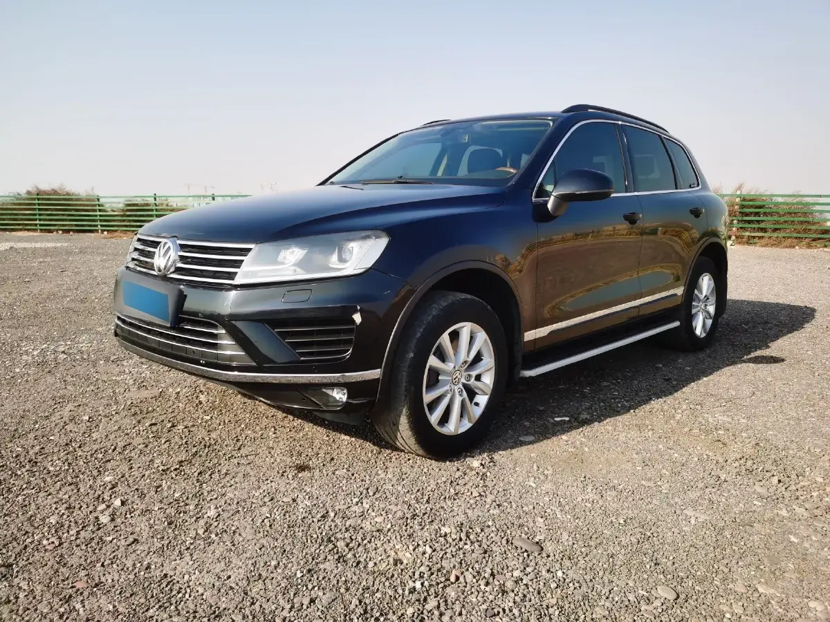 2016 Volkswagen Touareg 3.0T 320HP V6 8AT