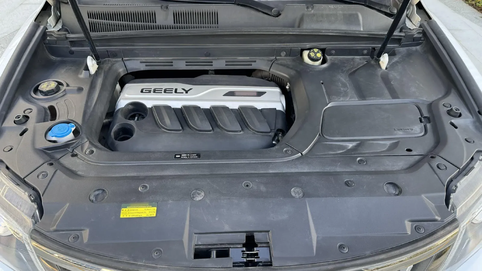 2020 Geely Azkarra 1.8T 184HP L4 7DCT,autocango,china used car exporter,china ev exporter,chinese used car exporter,chinese used ev exporter