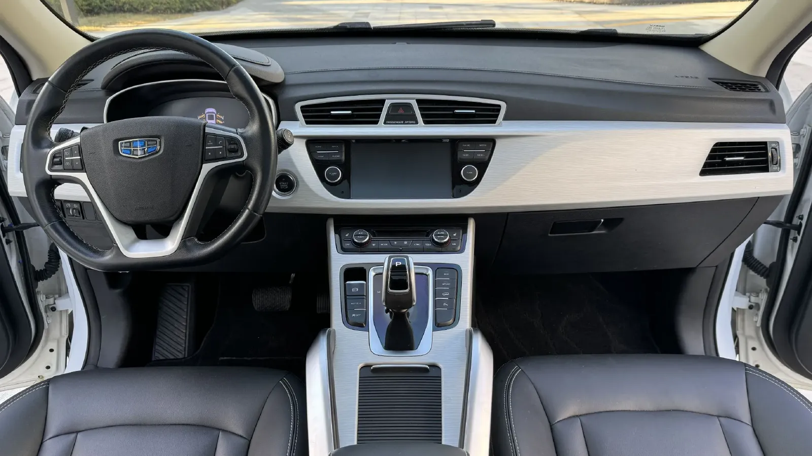 2020 Geely Azkarra 1.8T 184HP L4 7DCT,autocango,china used car exporter,china ev exporter,chinese used car exporter,chinese used ev exporter